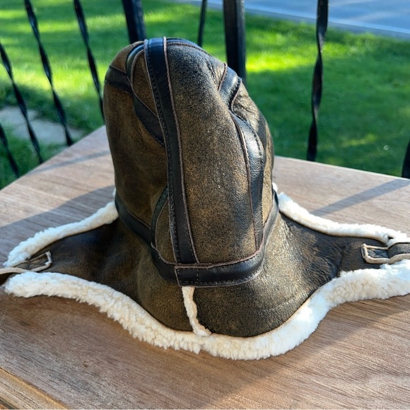 Barney’s New York Sheepskin Aviator Size L Made In U.K. NWT - Picture 4 of 7